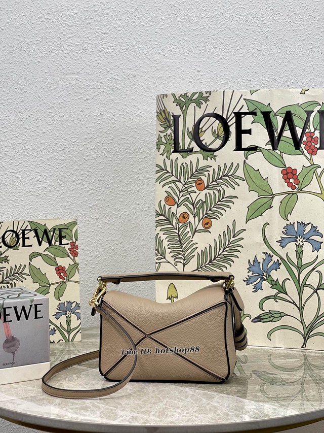 Loewe專櫃經典款2022新顏色迷你女包 羅意威Puzzle系列Mini女款手提肩背包小牛皮幾何包 10173 lyw1534